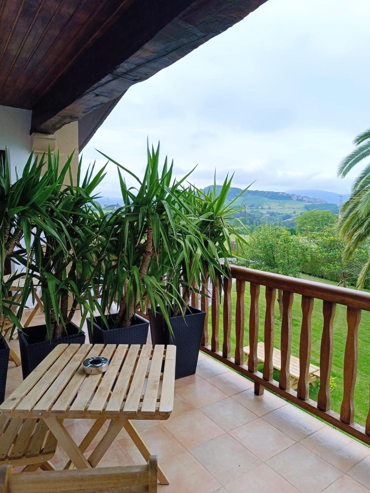 Casa Rural La Palmera - Landetxea Lasarte Oria Exterior foto